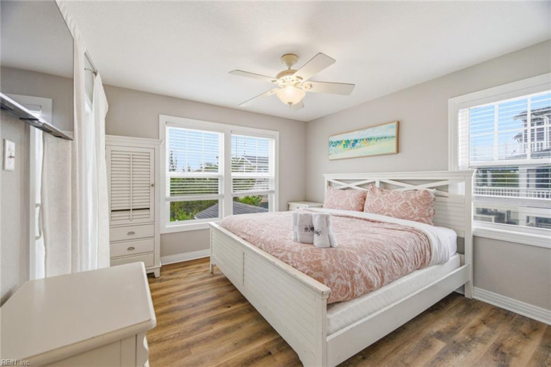 Photo 22 of 49 residential for sale in Virginia Beach virginia
