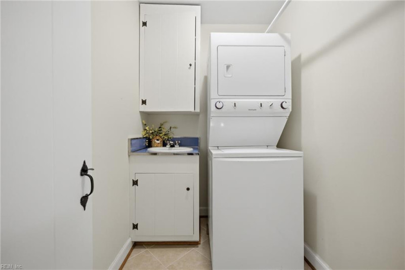 Photo 18 of 30 residential for sale in Newport News virginia