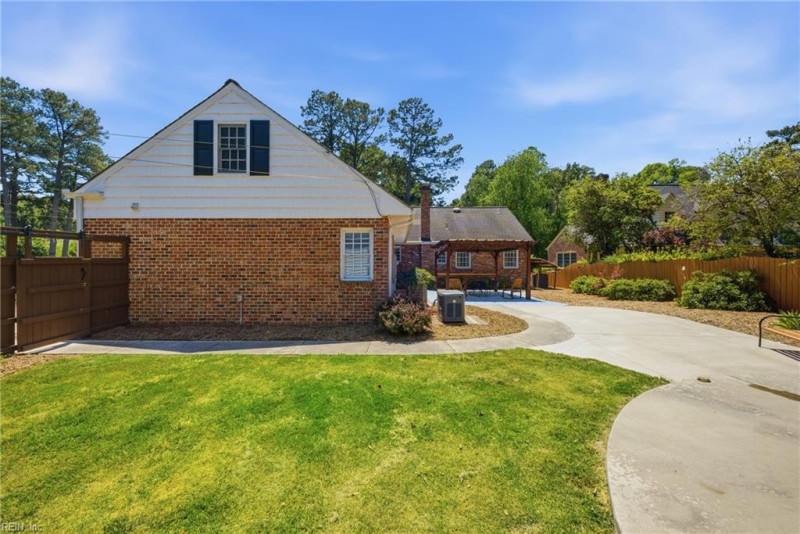 Photo 25 of 30 residential for sale in Newport News virginia