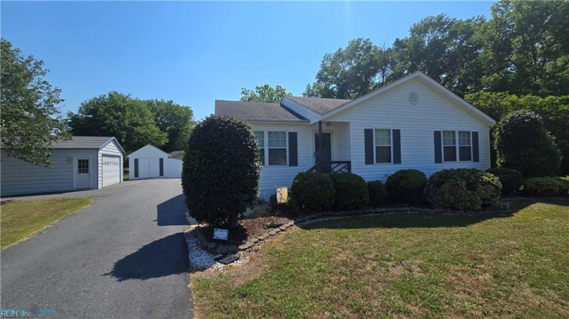 Photo 1 of 36 residential for sale in Mathews County virginia