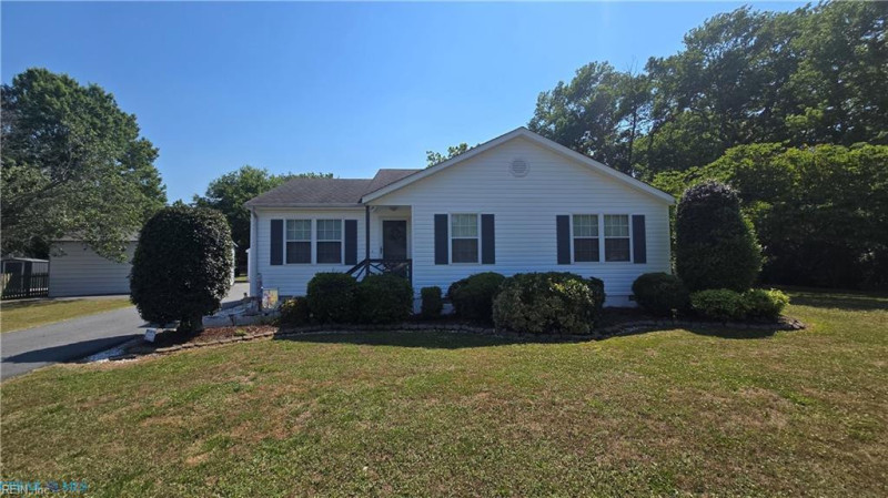Photo 2 of 36 residential for sale in Mathews County virginia
