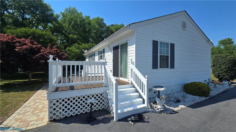 Photo 30 of 36 residential for sale in Mathews County virginia