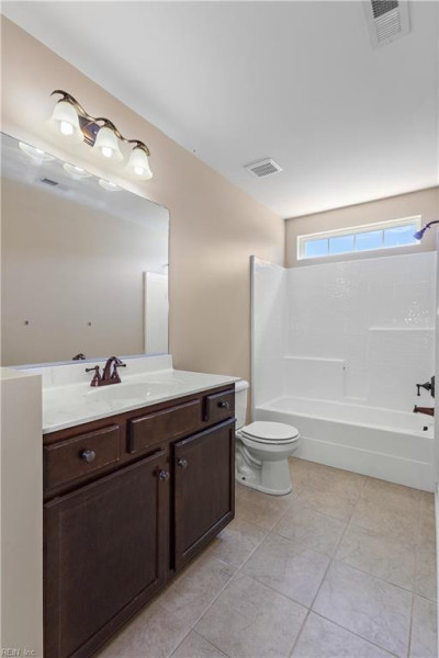 Photo 27 of 45 residential for sale in Chesapeake virginia