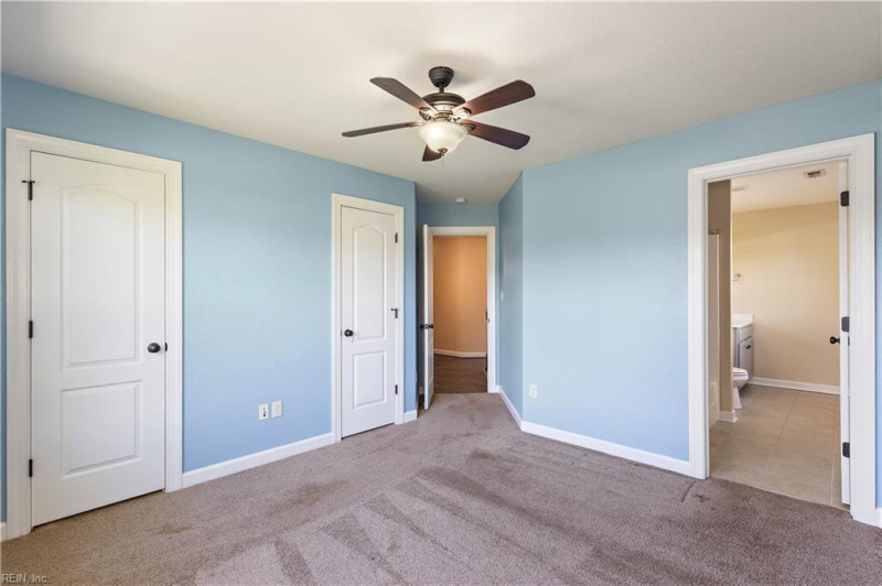 Photo 33 of 45 residential for sale in Chesapeake virginia