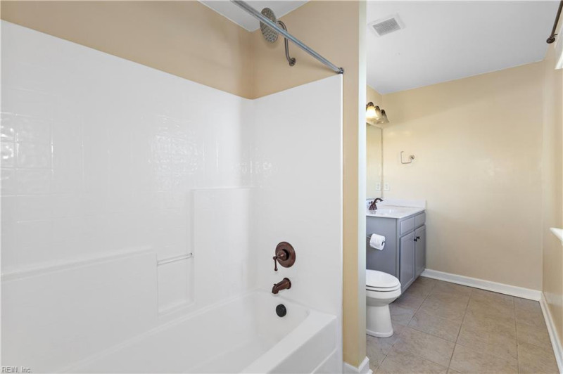 Photo 36 of 45 residential for sale in Chesapeake virginia