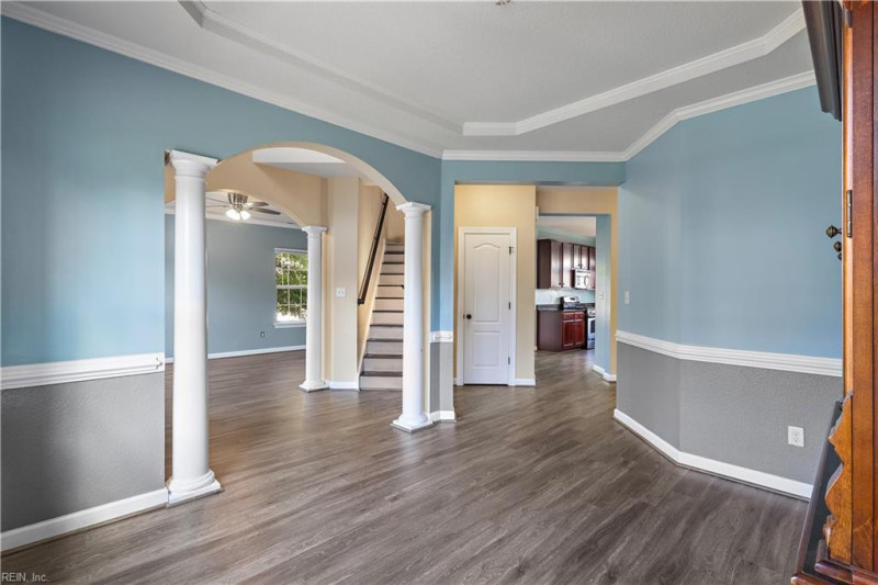 Photo 7 of 45 residential for sale in Chesapeake virginia