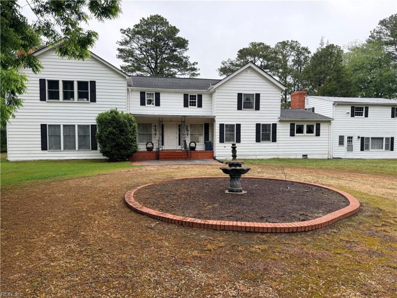 Photo 2 of 9 residential for sale in Mathews County virginia