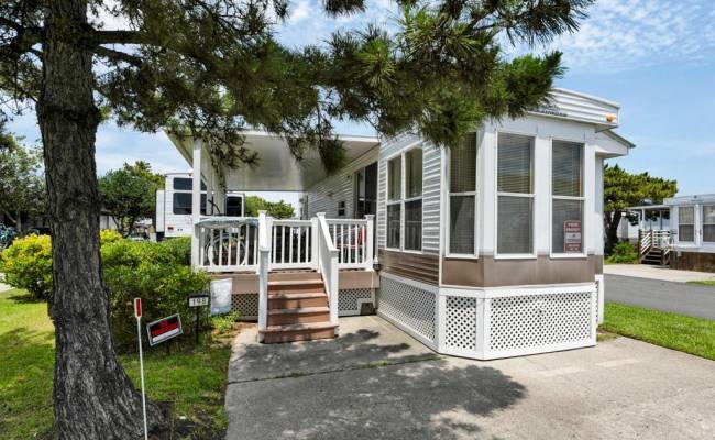 3665 Sandpiper Road, Virginia Beach, VA 23454