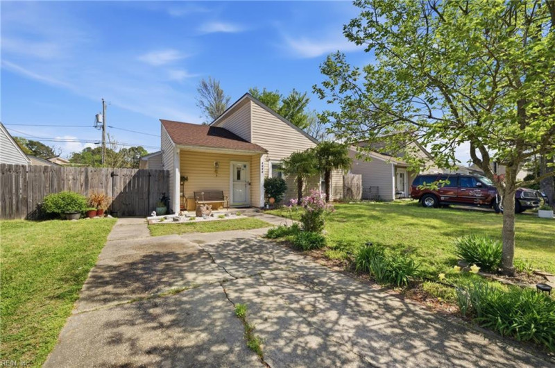 Photo 1 of 29 residential for sale in Virginia Beach virginia