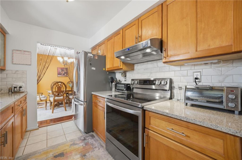 Photo 10 of 29 residential for sale in Virginia Beach virginia