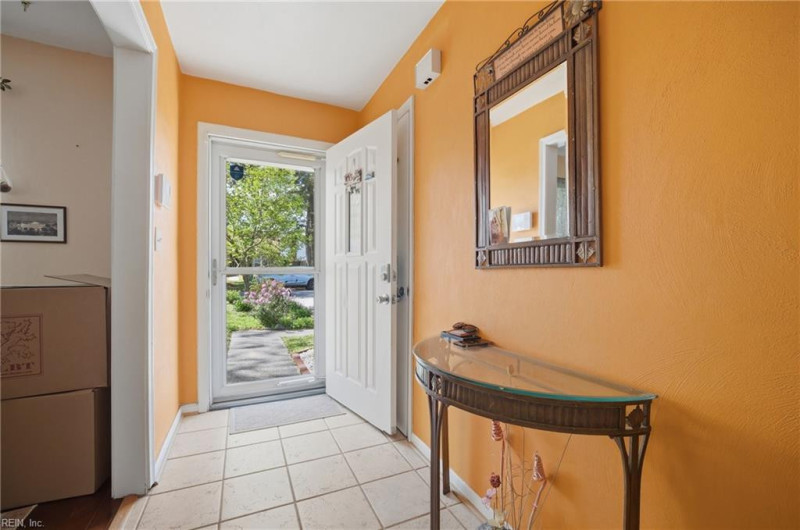 Photo 4 of 29 residential for sale in Virginia Beach virginia