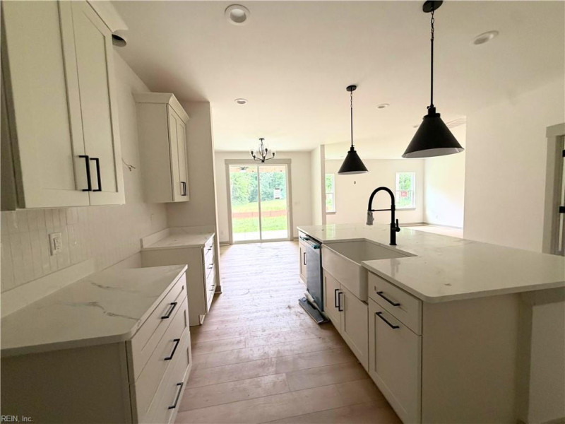Photo 3 of 26 residential for sale in Chesapeake virginia