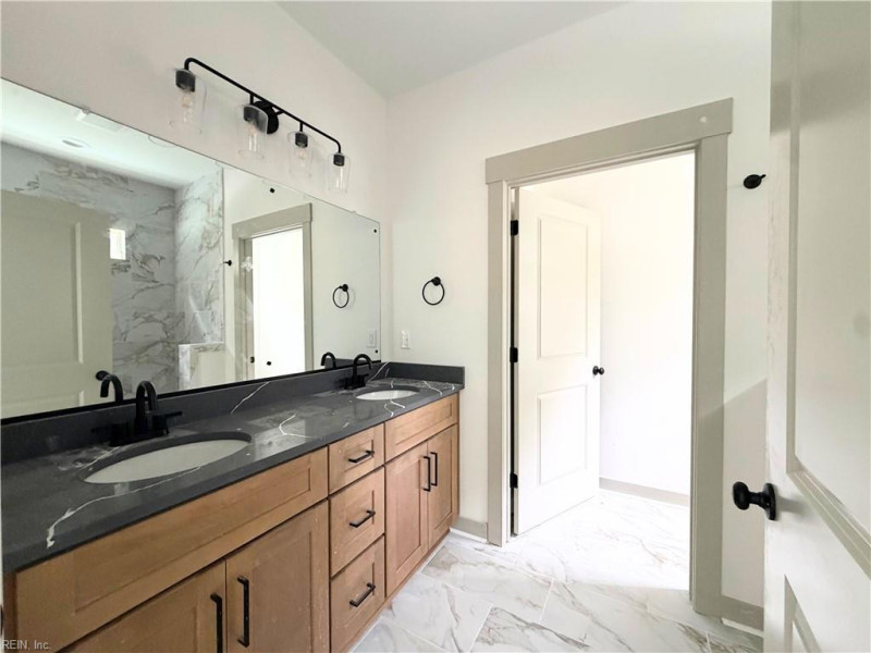 Photo 8 of 26 residential for sale in Chesapeake virginia