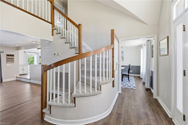Photo 10 of 37 residential for sale in Virginia Beach virginia