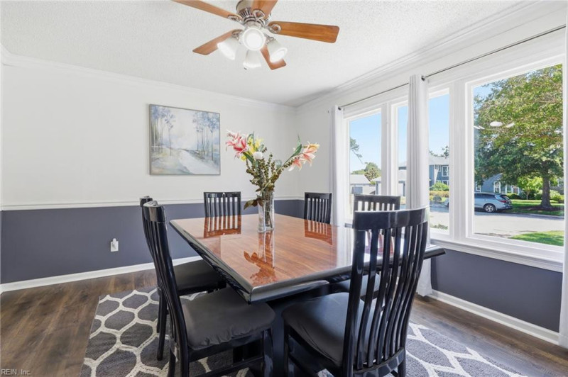 Photo 11 of 37 residential for sale in Virginia Beach virginia