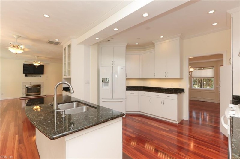 Photo 13 of 50 residential for sale in Suffolk virginia