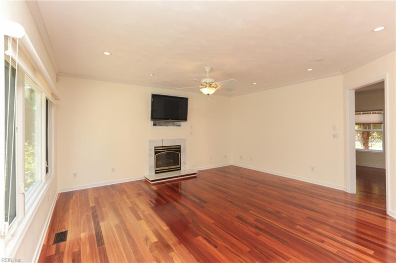 Photo 18 of 50 residential for sale in Suffolk virginia