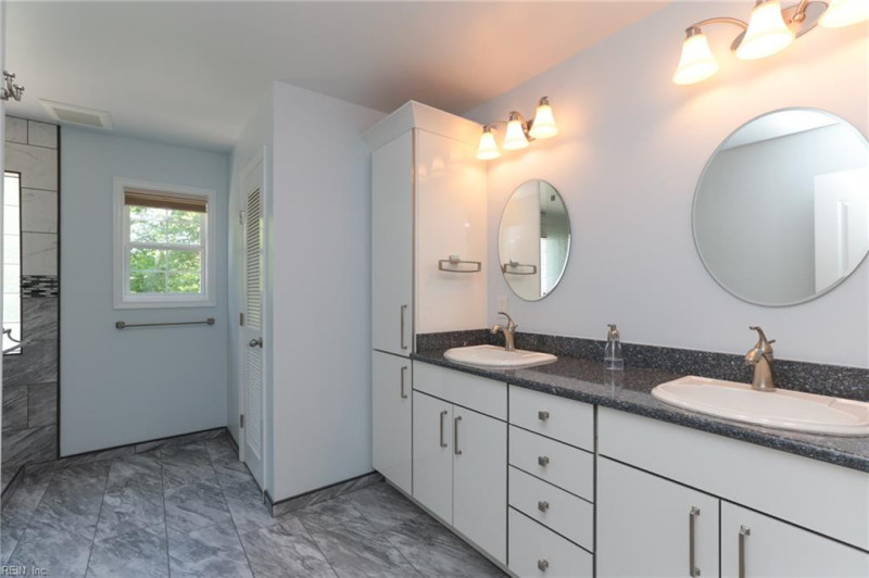Photo 37 of 50 residential for sale in Suffolk virginia