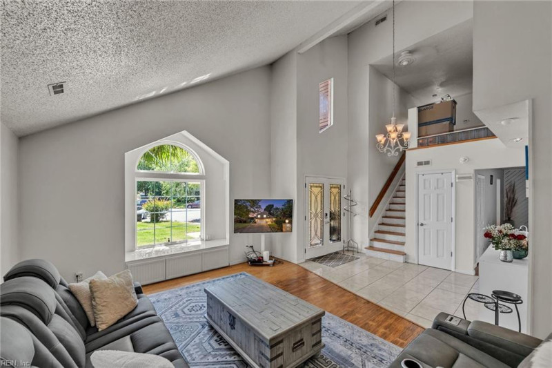 Photo 13 of 44 residential for sale in Virginia Beach virginia