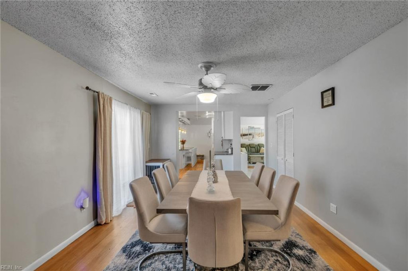 Photo 18 of 44 residential for sale in Virginia Beach virginia