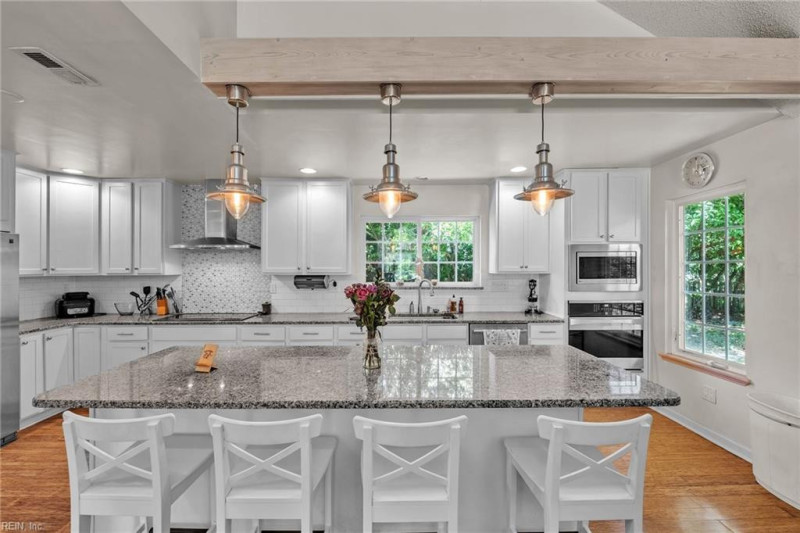 Photo 23 of 44 residential for sale in Virginia Beach virginia