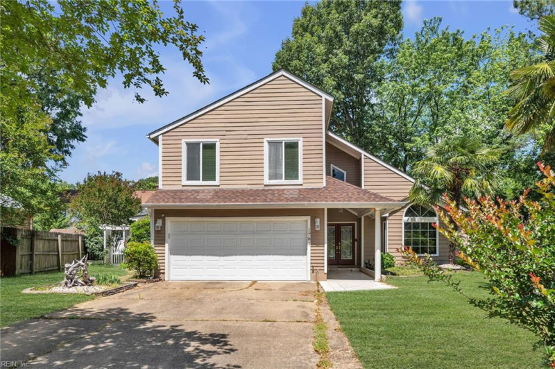 Photo 3 of 44 residential for sale in Virginia Beach virginia