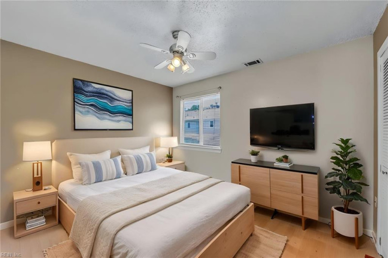 Photo 33 of 44 residential for sale in Virginia Beach virginia