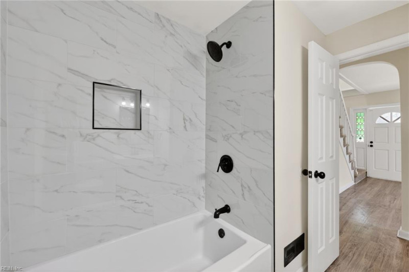 Photo 11 of 42 residential for sale in Norfolk virginia
