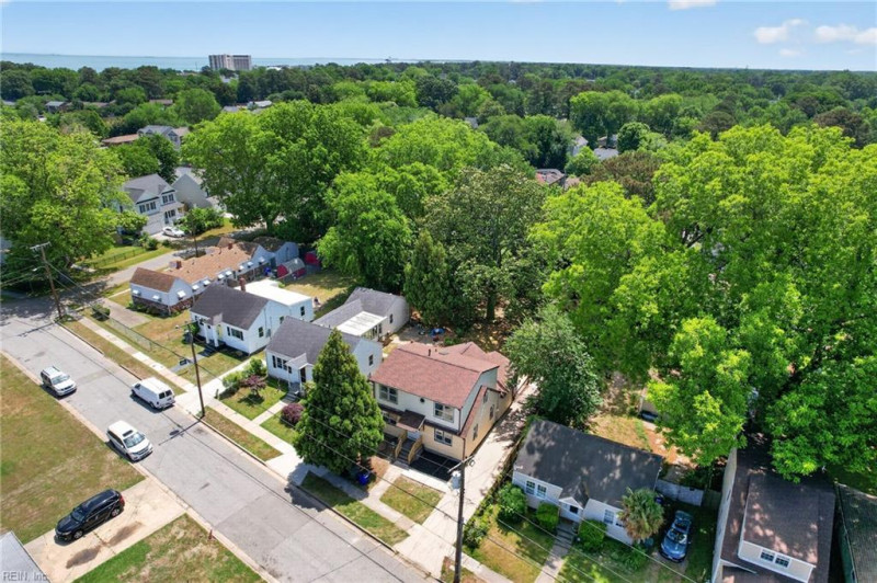 Photo 17 of 42 residential for sale in Norfolk virginia