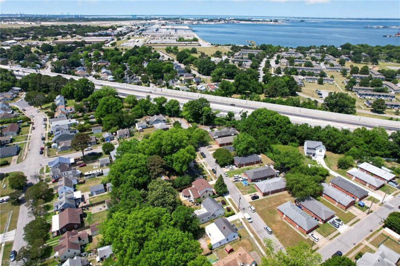 Photo 20 of 42 residential for sale in Norfolk virginia
