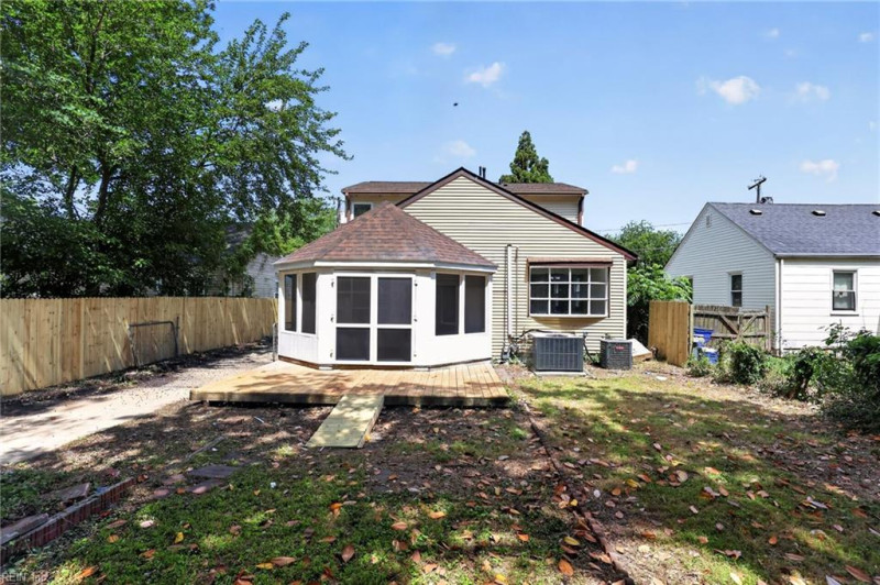 Photo 40 of 42 residential for sale in Norfolk virginia