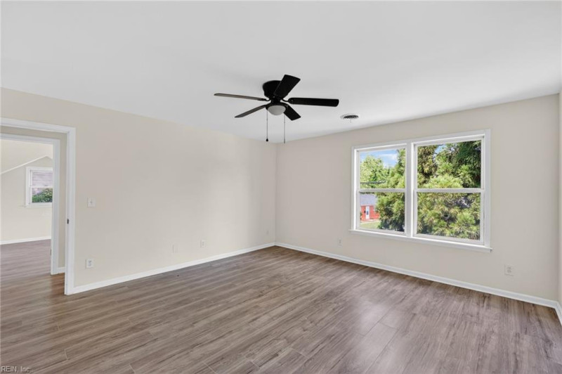 Photo 5 of 42 residential for sale in Norfolk virginia