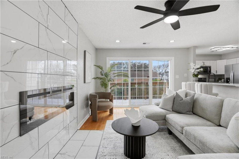 Photo 16 of 47 residential for sale in Norfolk virginia