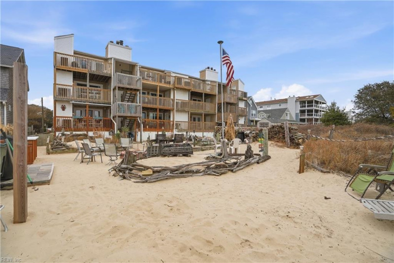 Photo 36 of 47 residential for sale in Norfolk virginia