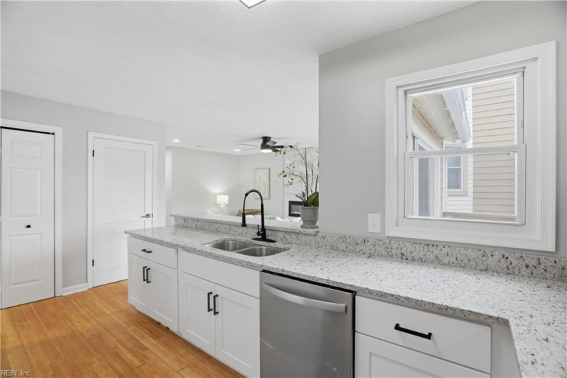 Photo 7 of 47 residential for sale in Norfolk virginia