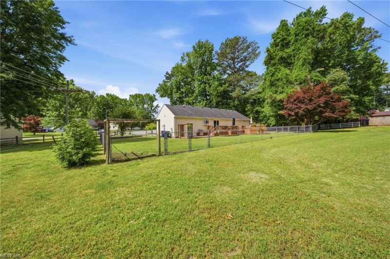 Photo 27 of 35 residential for sale in Suffolk virginia Photo 27 of 35 residential for sale in Suffolk virginia