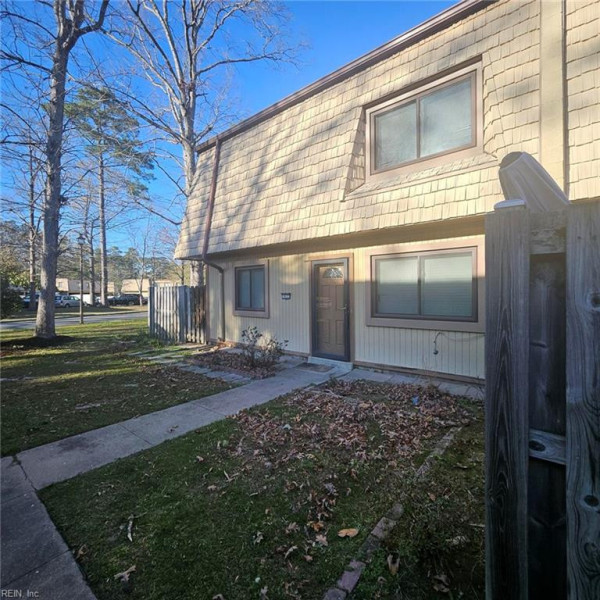 Photo 3 of 7 residential for sale in Newport News virginia