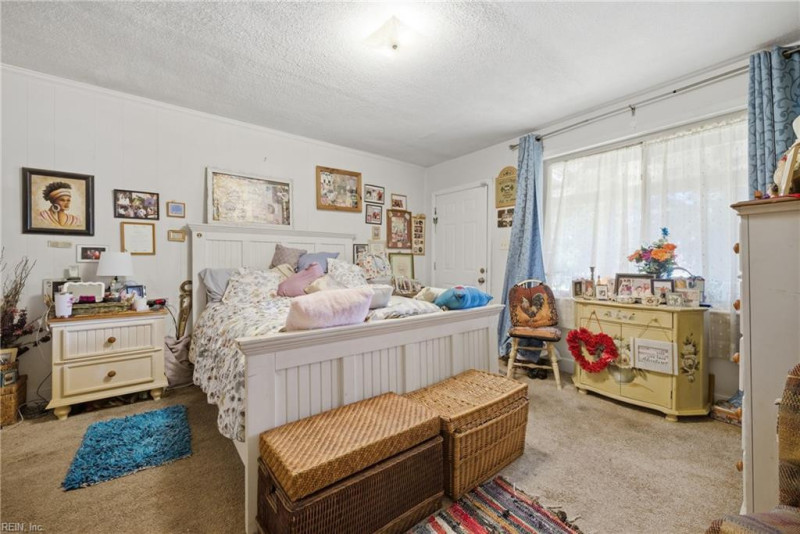Photo 14 of 50 residential for sale in Portsmouth virginia