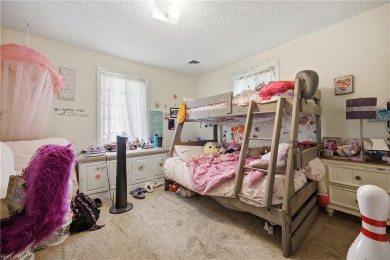 Photo 19 of 50 residential for sale in Portsmouth virginia