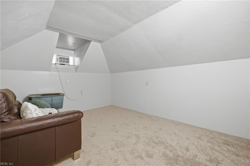 Photo 24 of 50 residential for sale in Portsmouth virginia