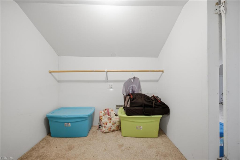 Photo 29 of 50 residential for sale in Portsmouth virginia