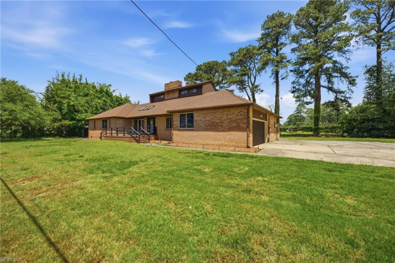 Photo 4 of 50 residential for sale in Portsmouth virginia