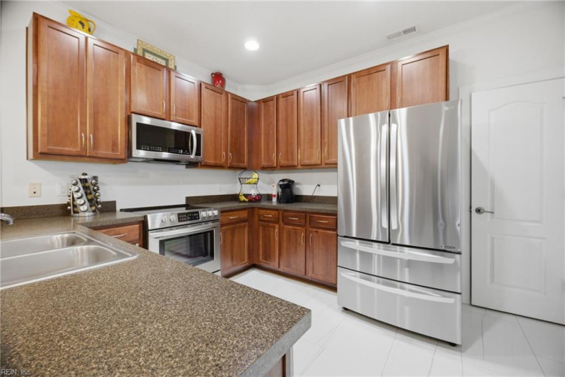 Photo 16 of 50 residential for sale in Virginia Beach virginia