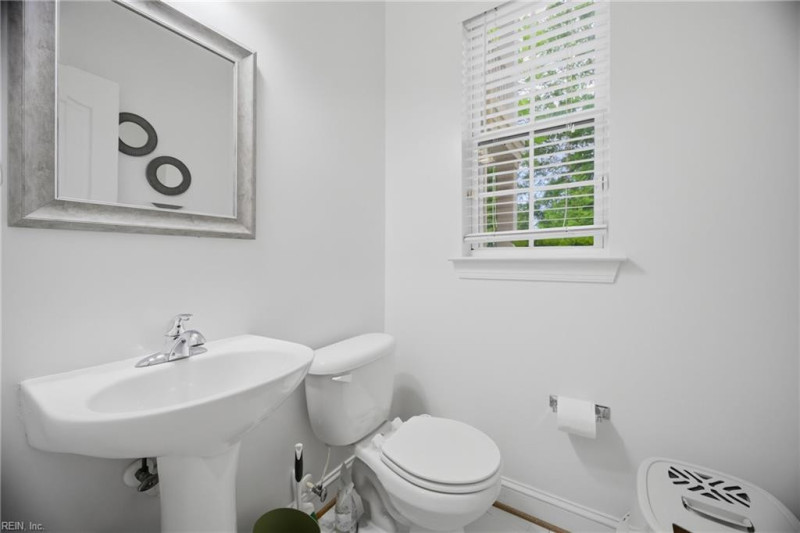 Photo 17 of 50 residential for sale in Virginia Beach virginia