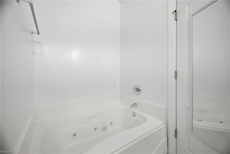 Photo 25 of 50 residential for sale in Virginia Beach virginia