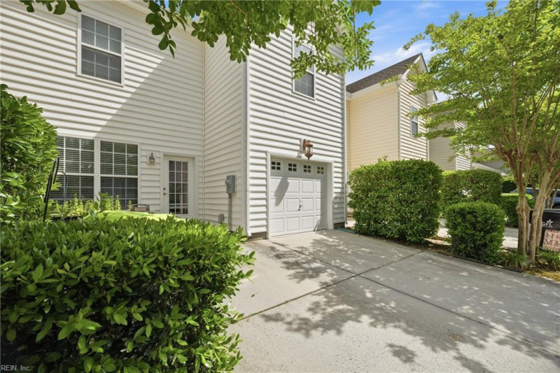 Photo 37 of 50 residential for sale in Virginia Beach virginia