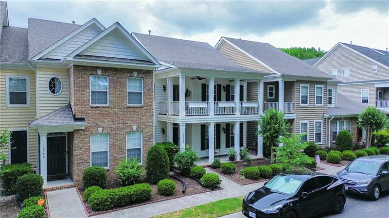 Photo 5 of 50 residential for sale in Virginia Beach virginia