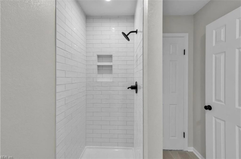 Photo 14 of 15 residential for sale in Virginia Beach virginia