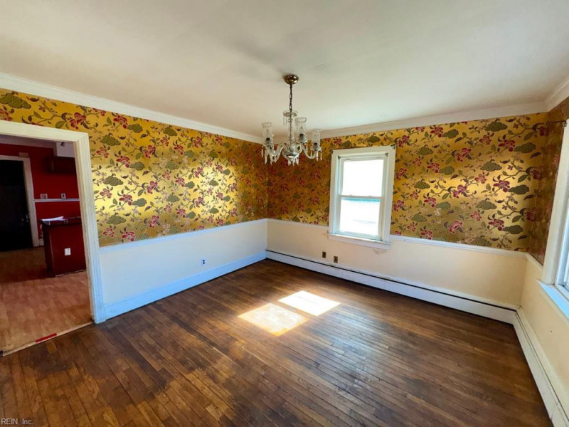 Photo 3 of 21 residential for sale in Norfolk virginia