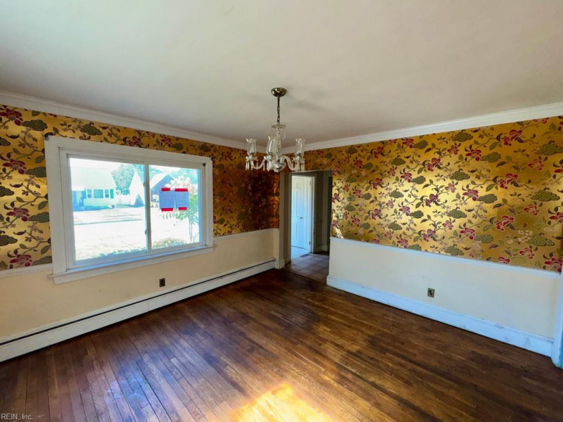 Photo 4 of 21 residential for sale in Norfolk virginia
